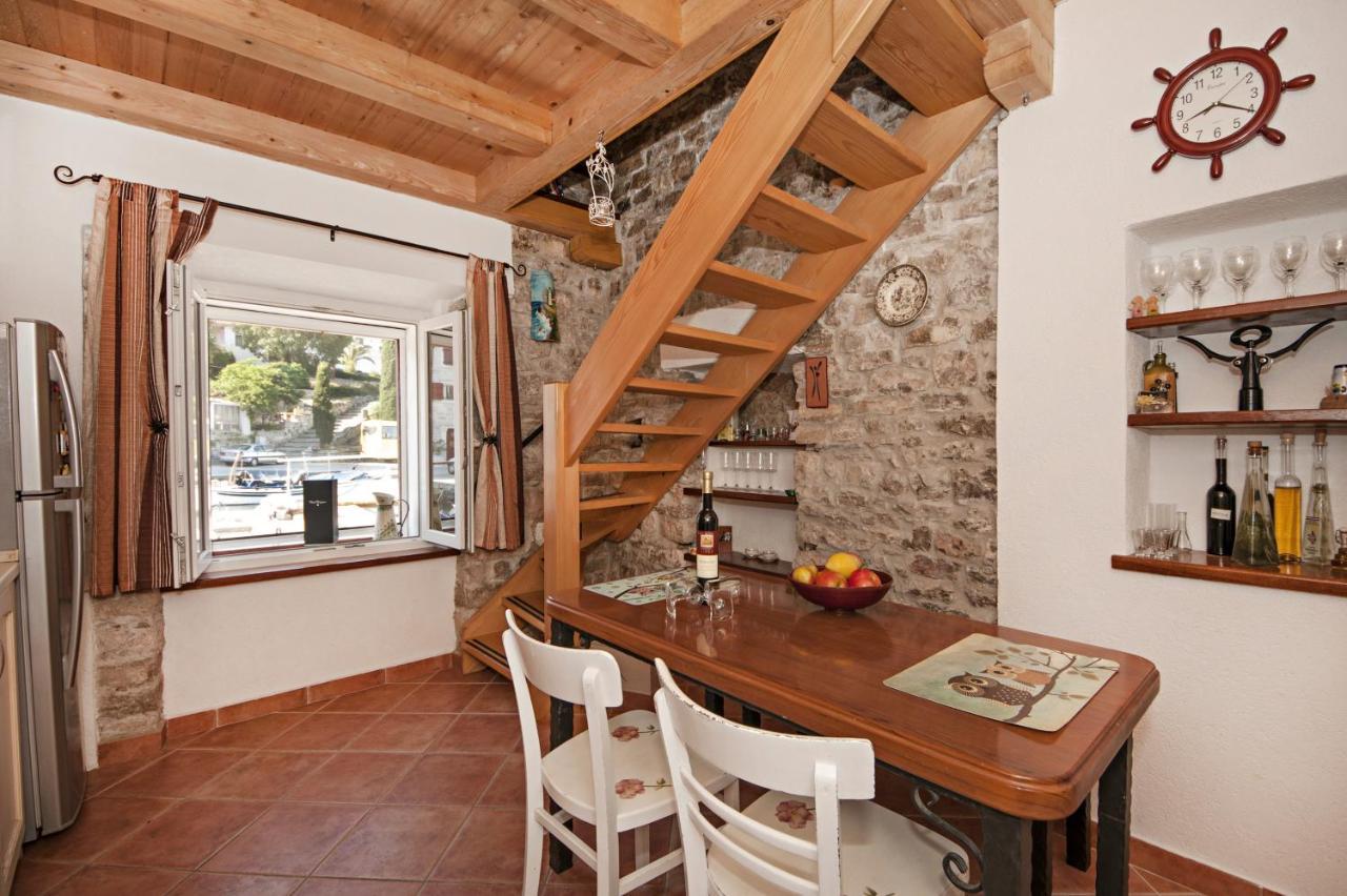 Seaside Holiday House Maslinica, Solta - 13965 Grohote Exterior foto
